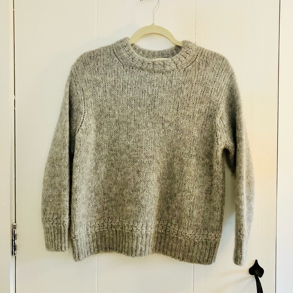 Sézane Chuck Jumper in Baby Alpaca & Mohair - Picture 2 of 5